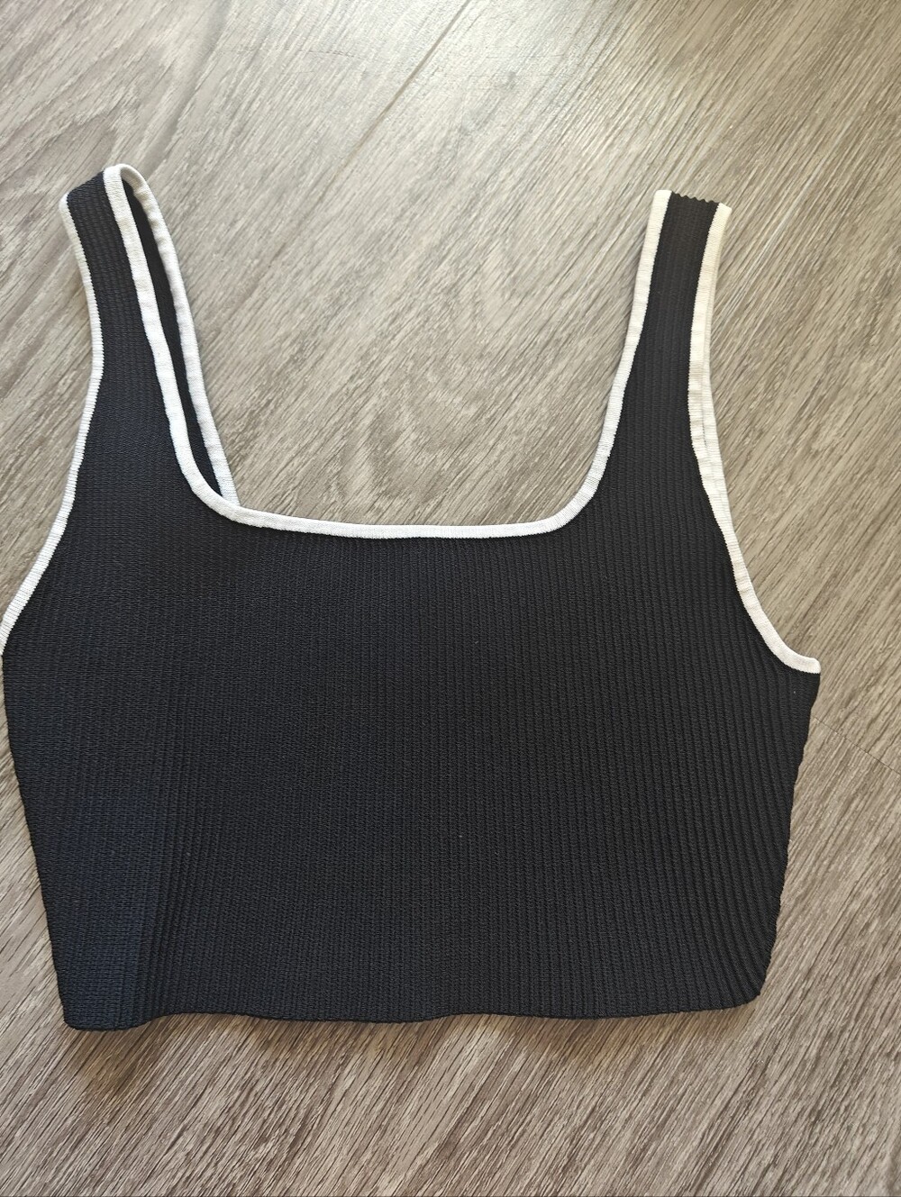 Aritiza Babaton Black Ribbed Crop Tank with White Trim